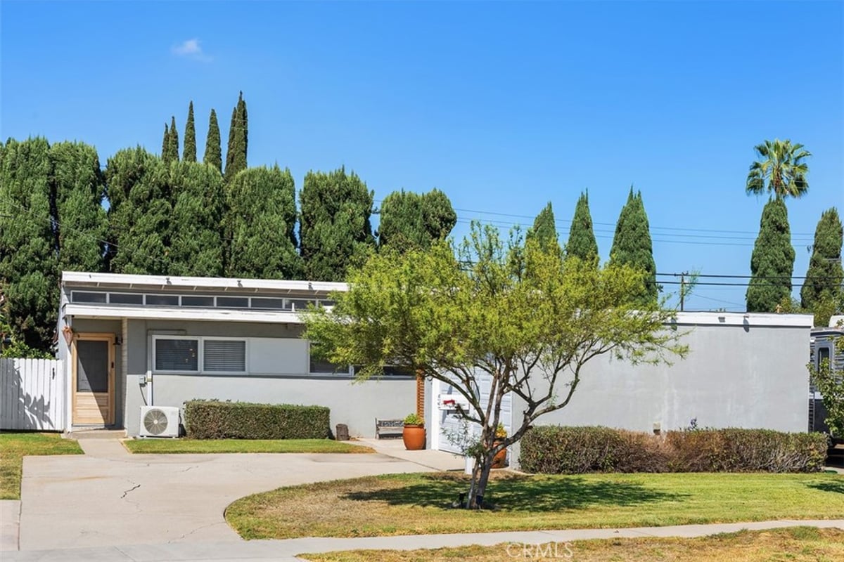 9925 Rutland Avenue, Whittier, CA 90605 — photo 1 of 28