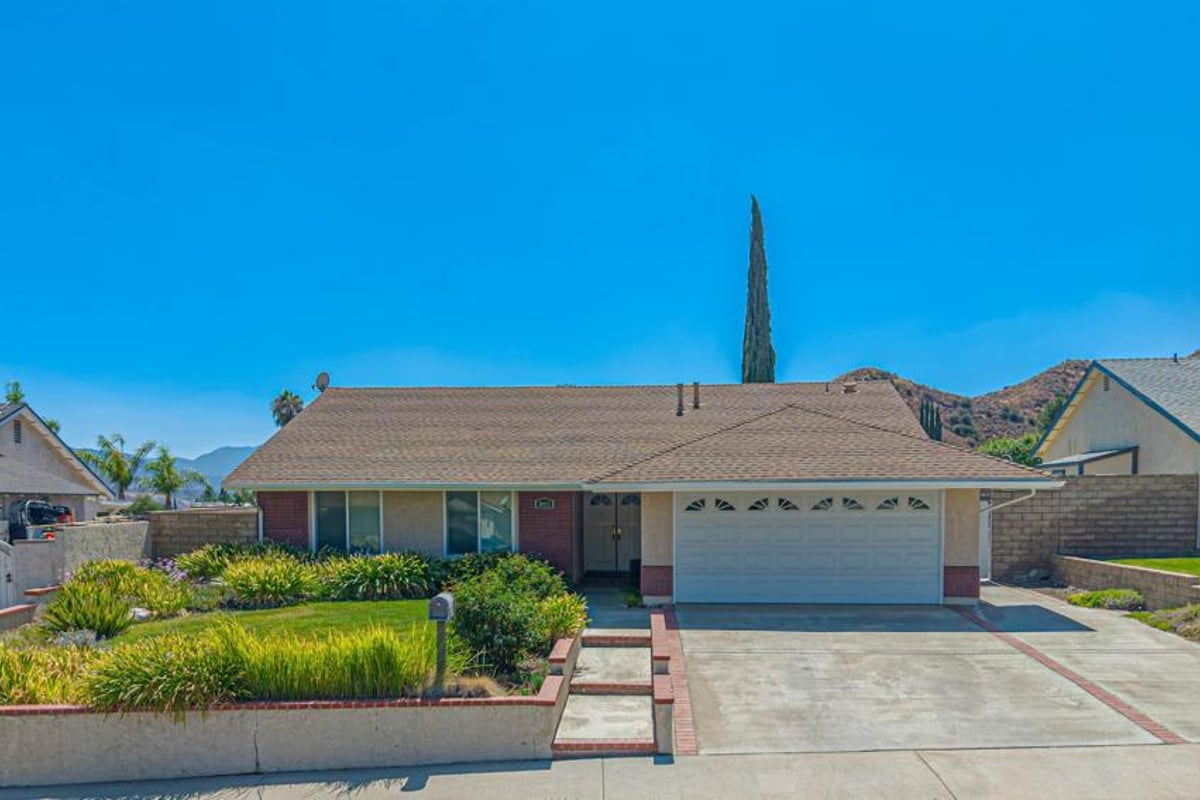 30315 Honeysuckle Hill Drive, Santa Clarita, CA 91387 — photo 1 of 50