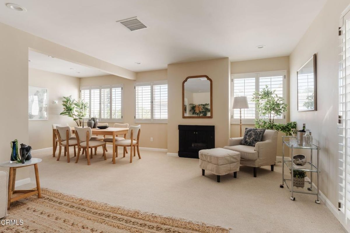 497 S El Molino Avenue 310, Pasadena, CA 91101 — photo 1 of 37