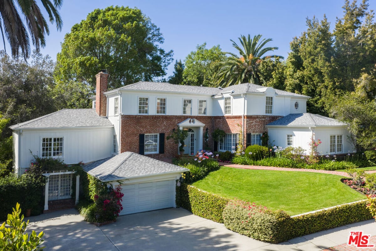 160 Bronwood Avenue, Los Angeles, CA 90049 — photo 1 of 31