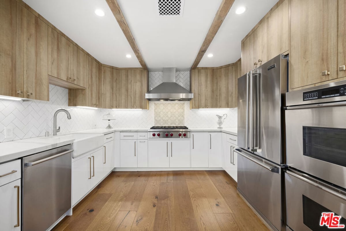 211 S Spalding Drive 109S, Beverly Hills, CA 90212 — photo 1 of 28