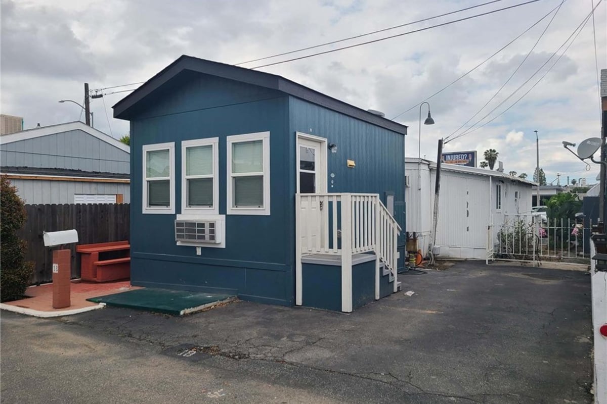 11825 Washington 18, Whittier, CA 90906 — photo 1 of 10