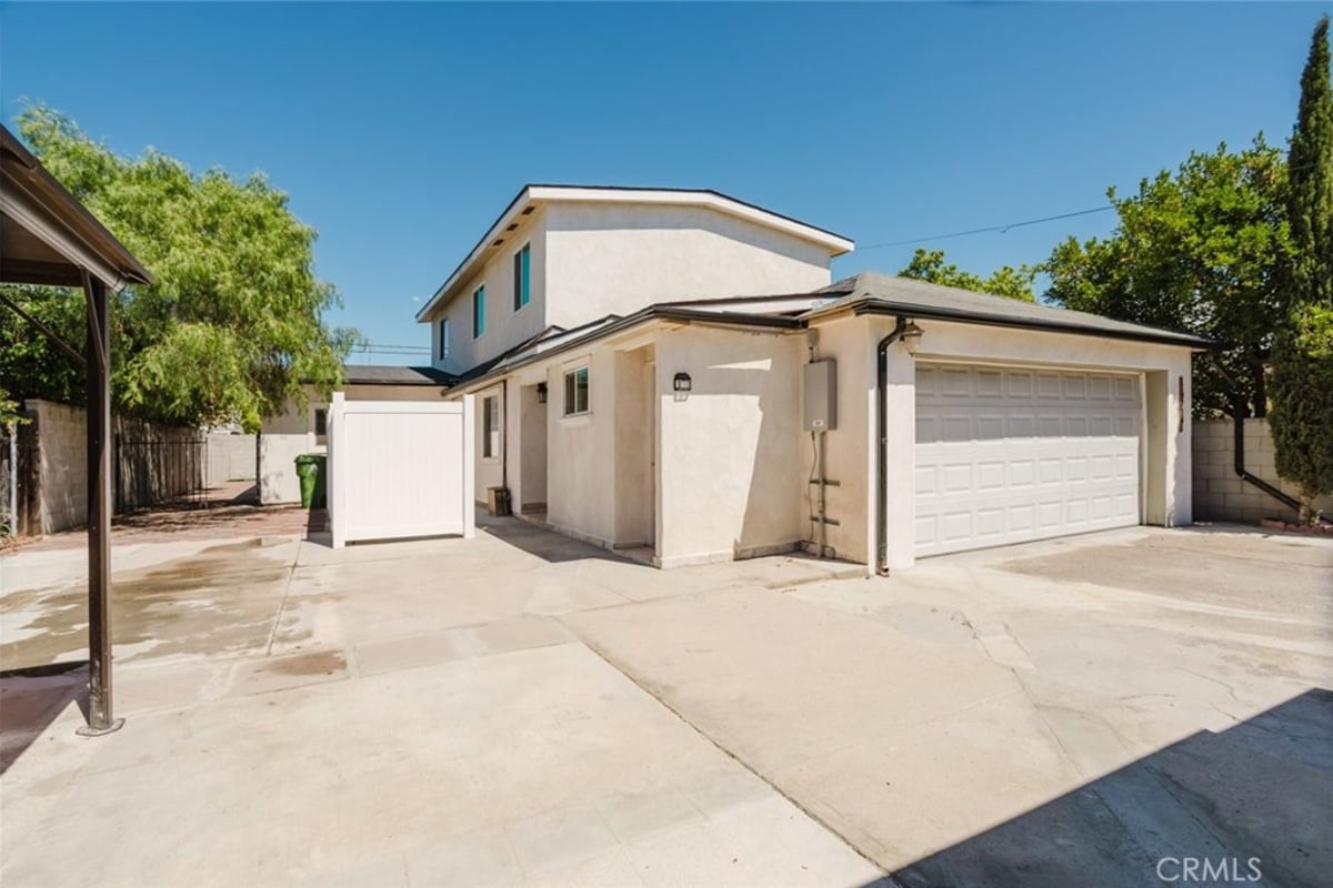 10721 Crockett, Sun Valley, CA 91352 — photo 1 of 75