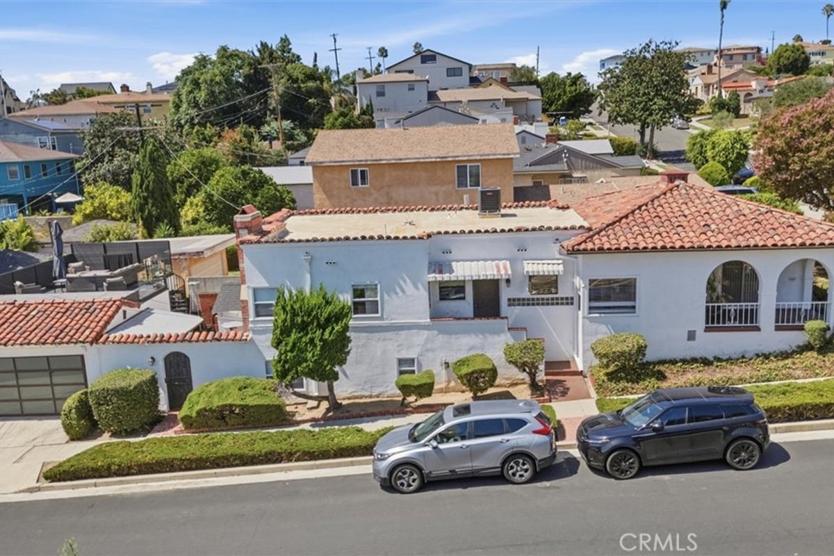 4400 W 59th Place, Los Angeles, CA 90043 — photo 1 of 47