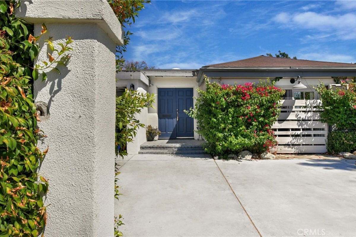 5546 Strohm, North Hollywood, CA 91601 — photo 1 of 67
