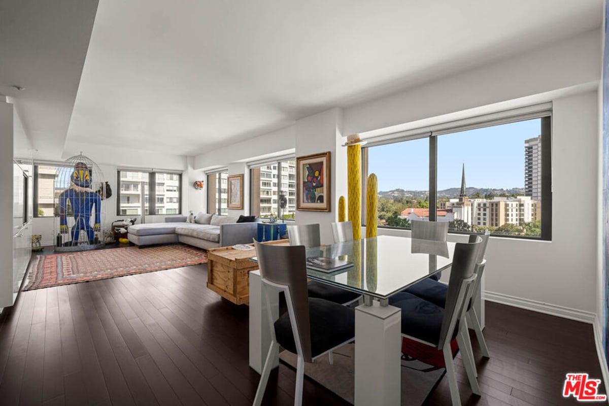 10520 Wilshire Boulevard 802, Los Angeles, CA 90024 — photo 1 of 24