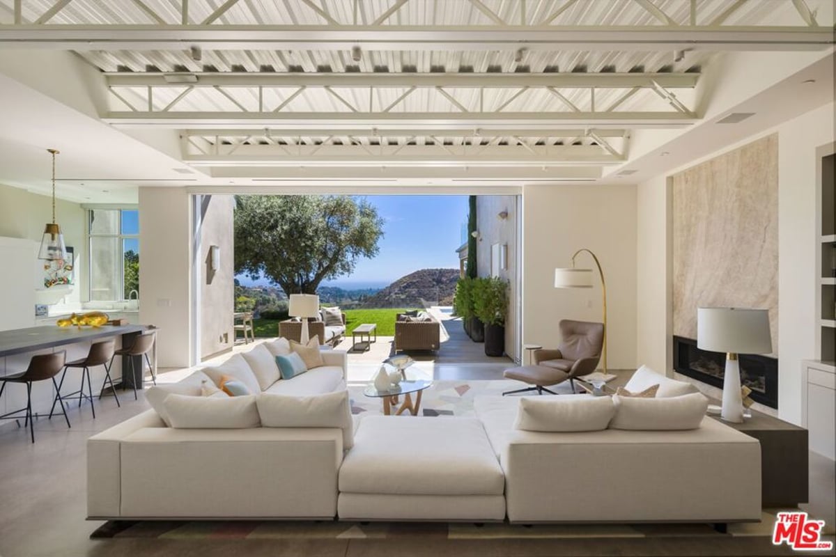 1550 Casale Road, Pacific Palisades, CA 90272 — photo 1 of 23