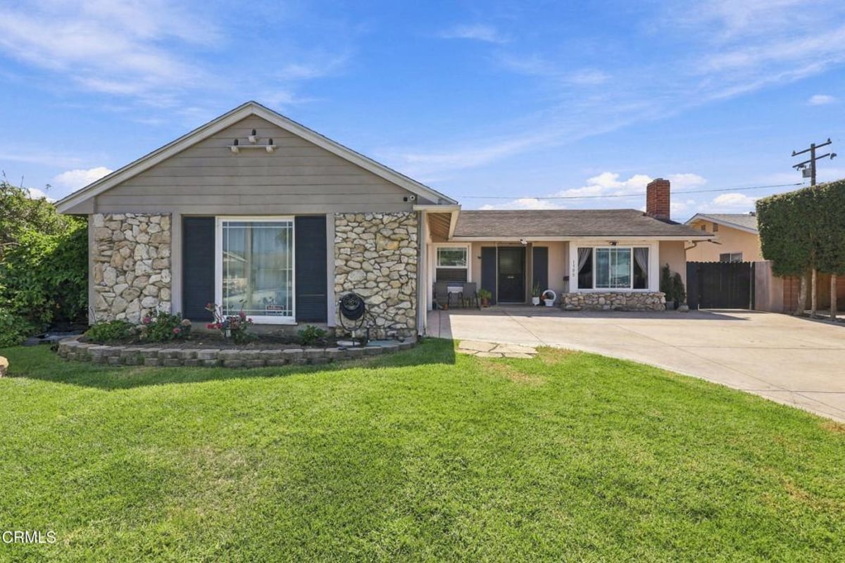 1300 Bluebell Street, Oxnard, CA 93036 — photo 1 of 51