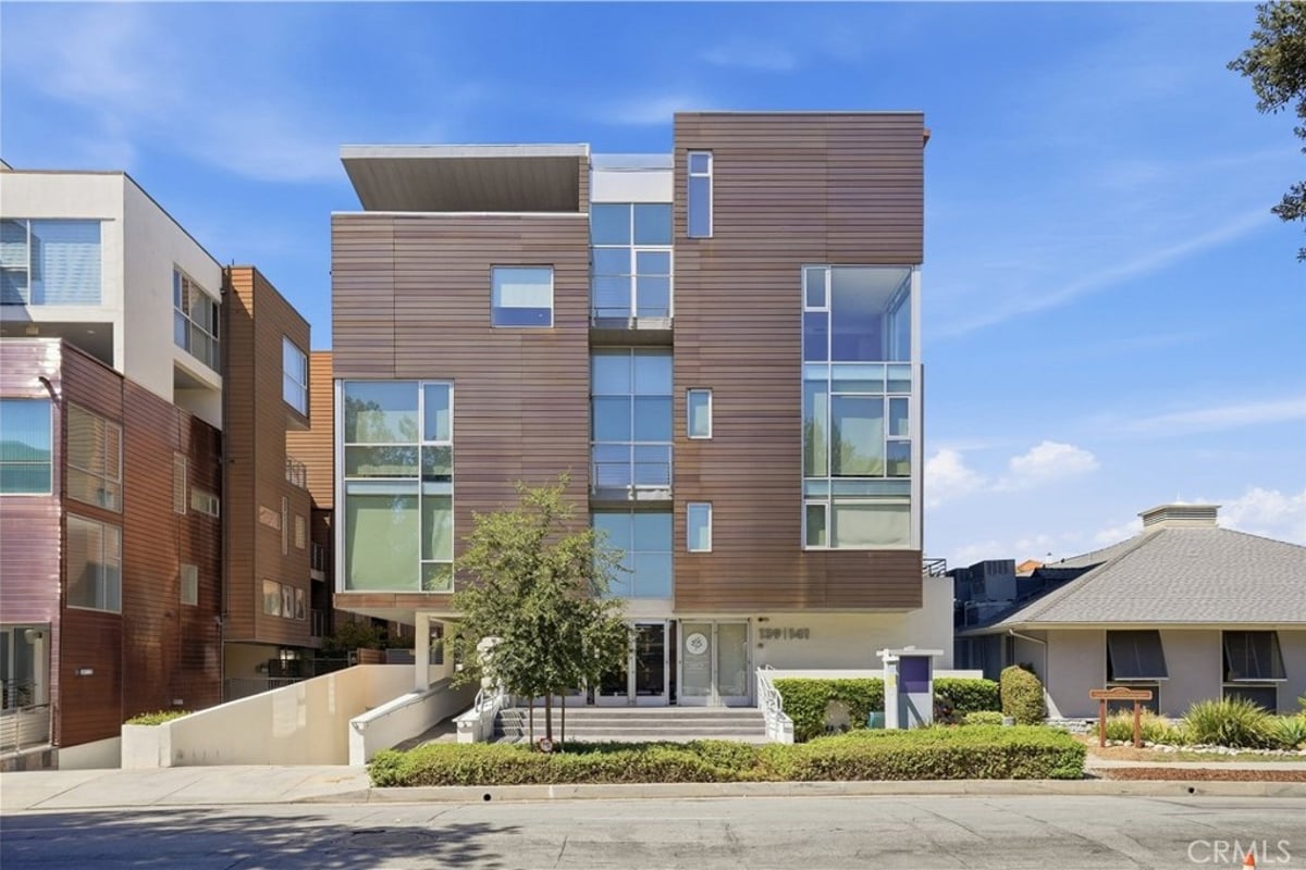 141 S Hudson Avenue 403, Pasadena, CA 91101 — photo 1 of 38