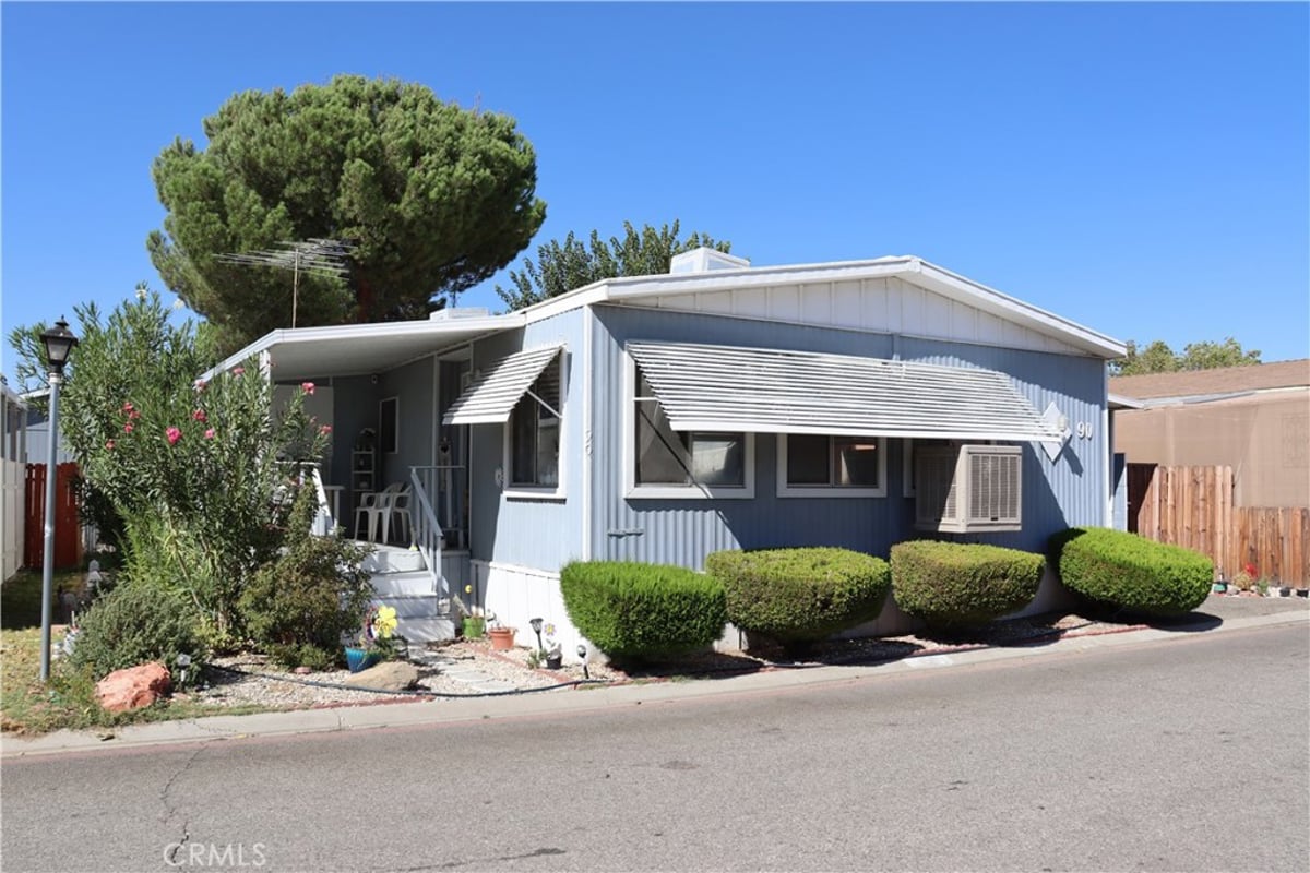 1301 E Avenue I 90, Lancaster, CA 93535 — photo 1 of 23