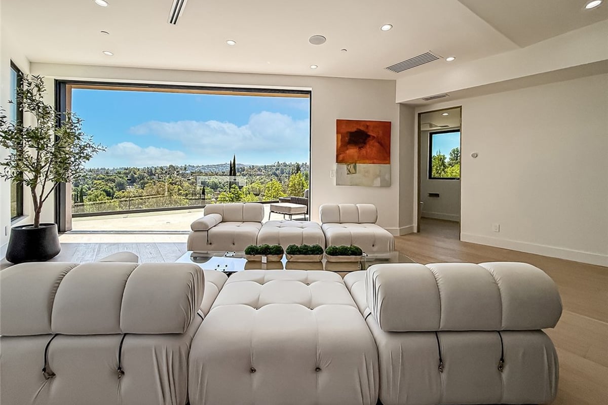 5130 Medina, Woodland Hills, CA 91364 — photo 1 of 45