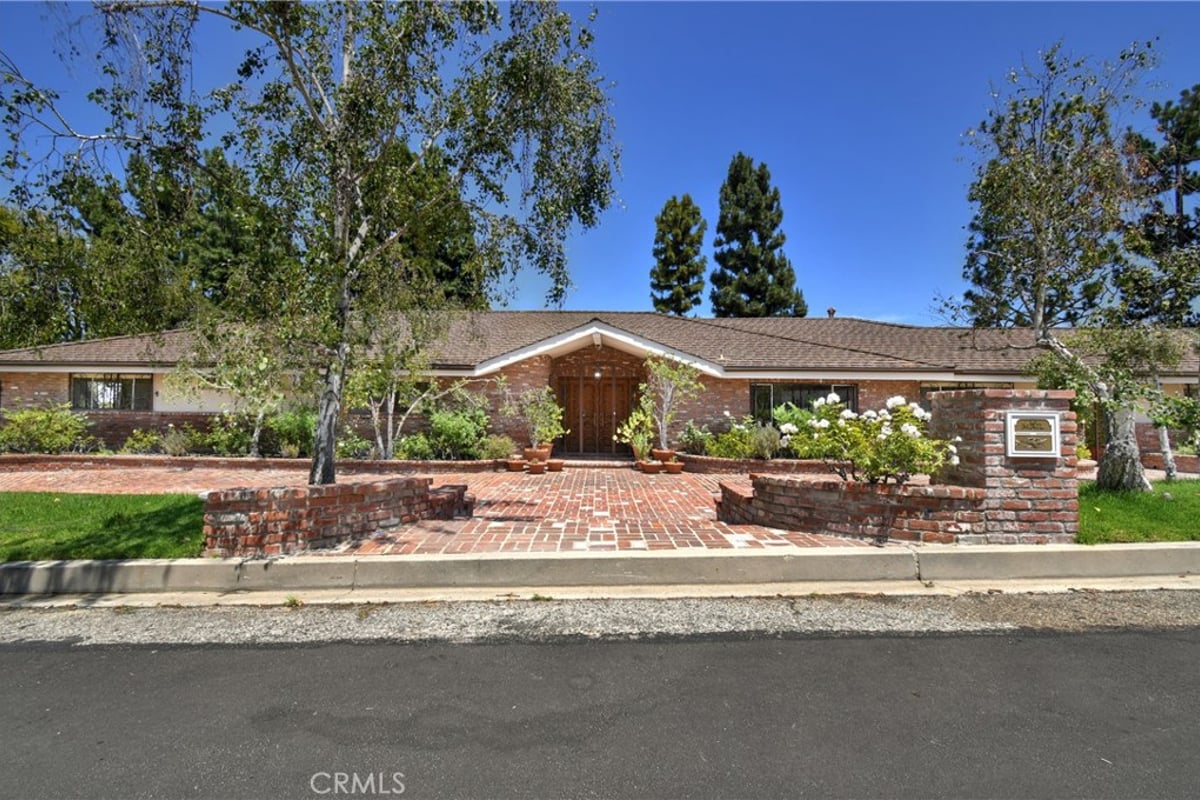 16172 Royal Oak Road, Encino, CA 91436 — photo 1 of 39