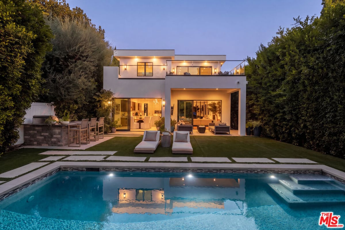 144 N Bowling Green Way, Los Angeles, CA 90049 — photo 1 of 47