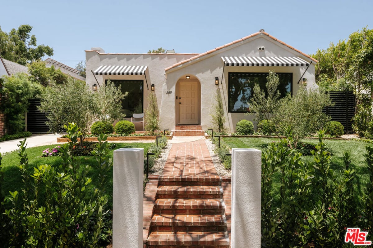 129 N Almont Drive, Los Angeles, CA 90048 — photo 1 of 25