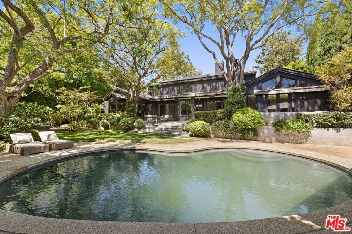 13574 D'Este Drive, Pacific Palisades, CA 90272 — photo 1 of 40