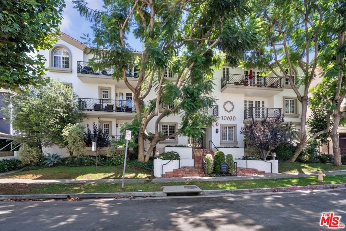 10630 Eastborne Avenue 103, Los Angeles, CA 90024 — photo 1 of 27