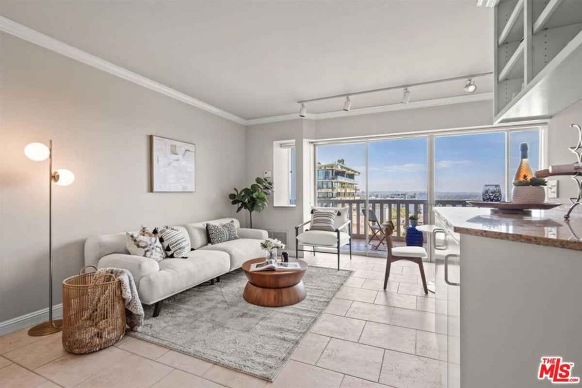 999 N Doheny Drive 806, West Hollywood, CA 90069 — photo 1 of 9