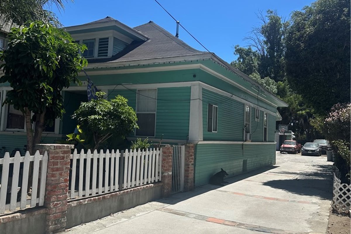 516 E 23rd, Los Angeles, CA 90011 — photo 1 of 1