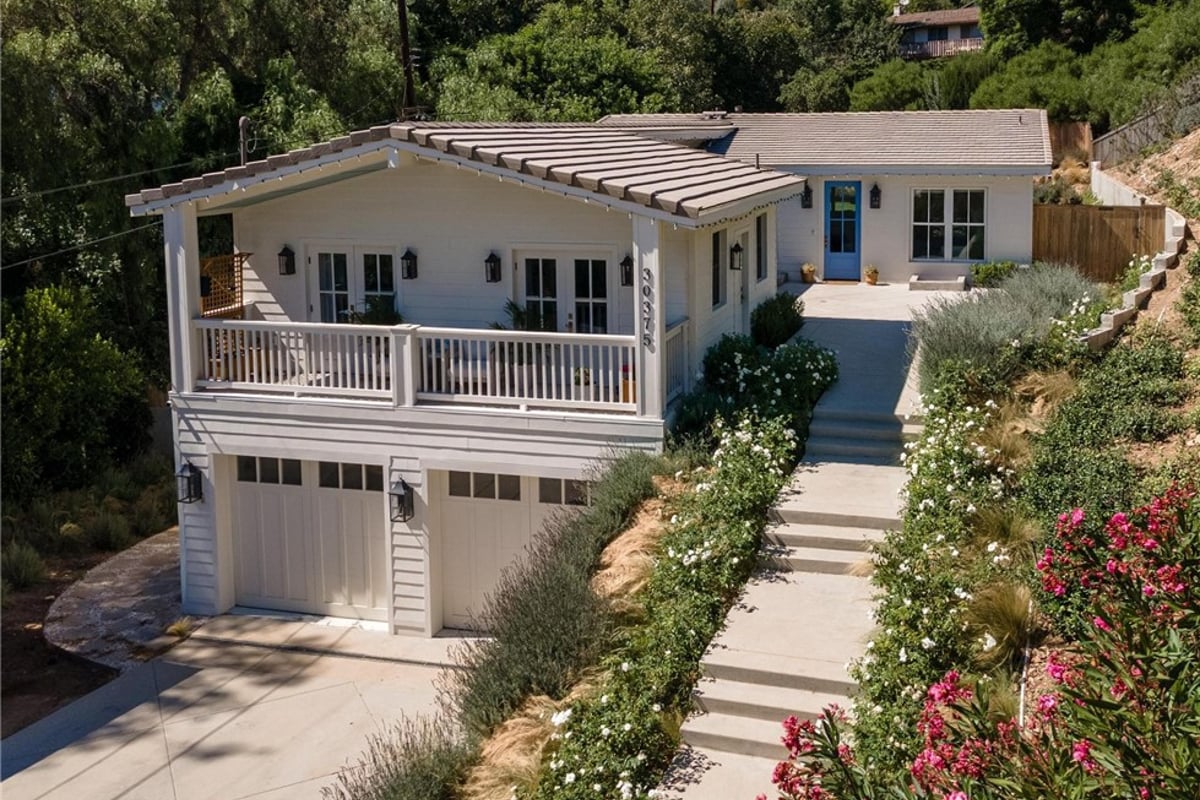 30375 Diamonte Lane, Rancho Palos Verdes, CA 90275 — photo 1 of 51