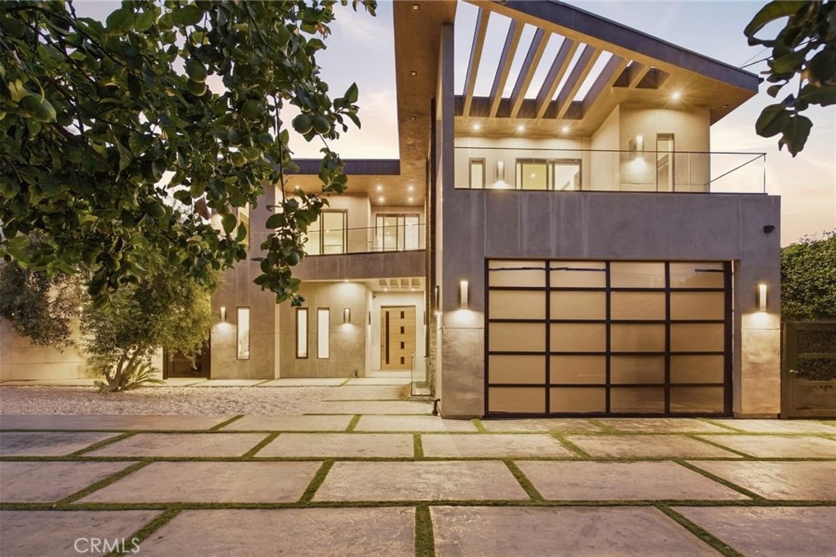5239 Avenida Hacienda, Tarzana, CA 91356 — photo 1 of 75