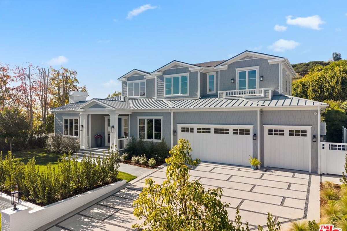 1675 San Remo Drive, Pacific Palisades, CA 90272 — photo 1 of 41