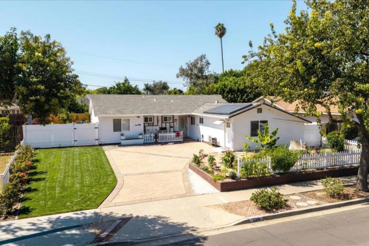 509 Merritt Avenue, Camarillo, CA 93010 — photo 1 of 40