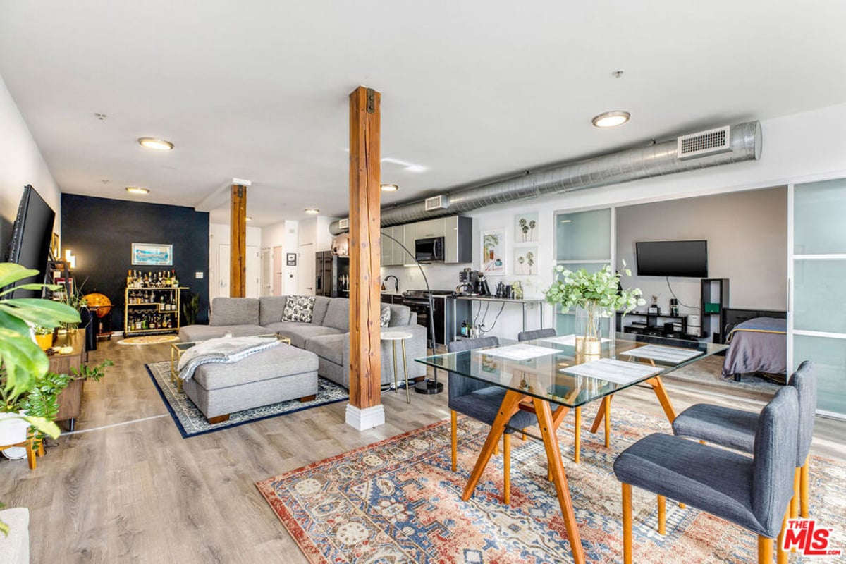 4215 Glencoe Avenue 206, Los Angeles, CA 90292 — photo 1 of 25
