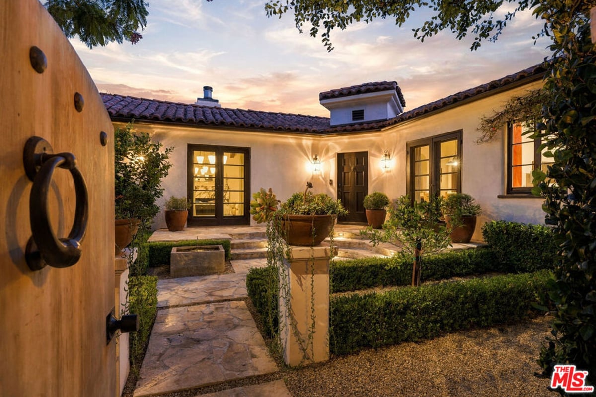 465 Westmount Drive, West Hollywood, CA 90048 — photo 1 of 52