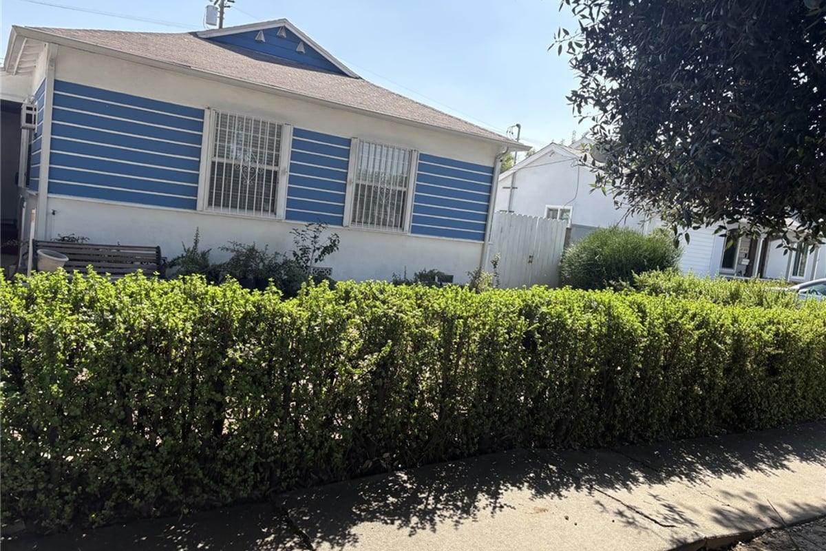 8156 Hazeltine, Panorama City, CA 91402 — photo 1 of 7
