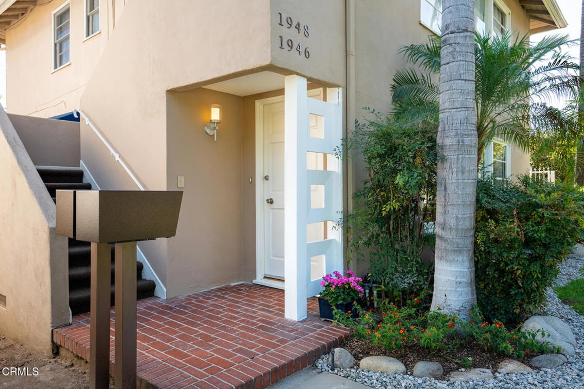 1946 E Villa Street, Pasadena, CA 91107 — photo 1 of 22