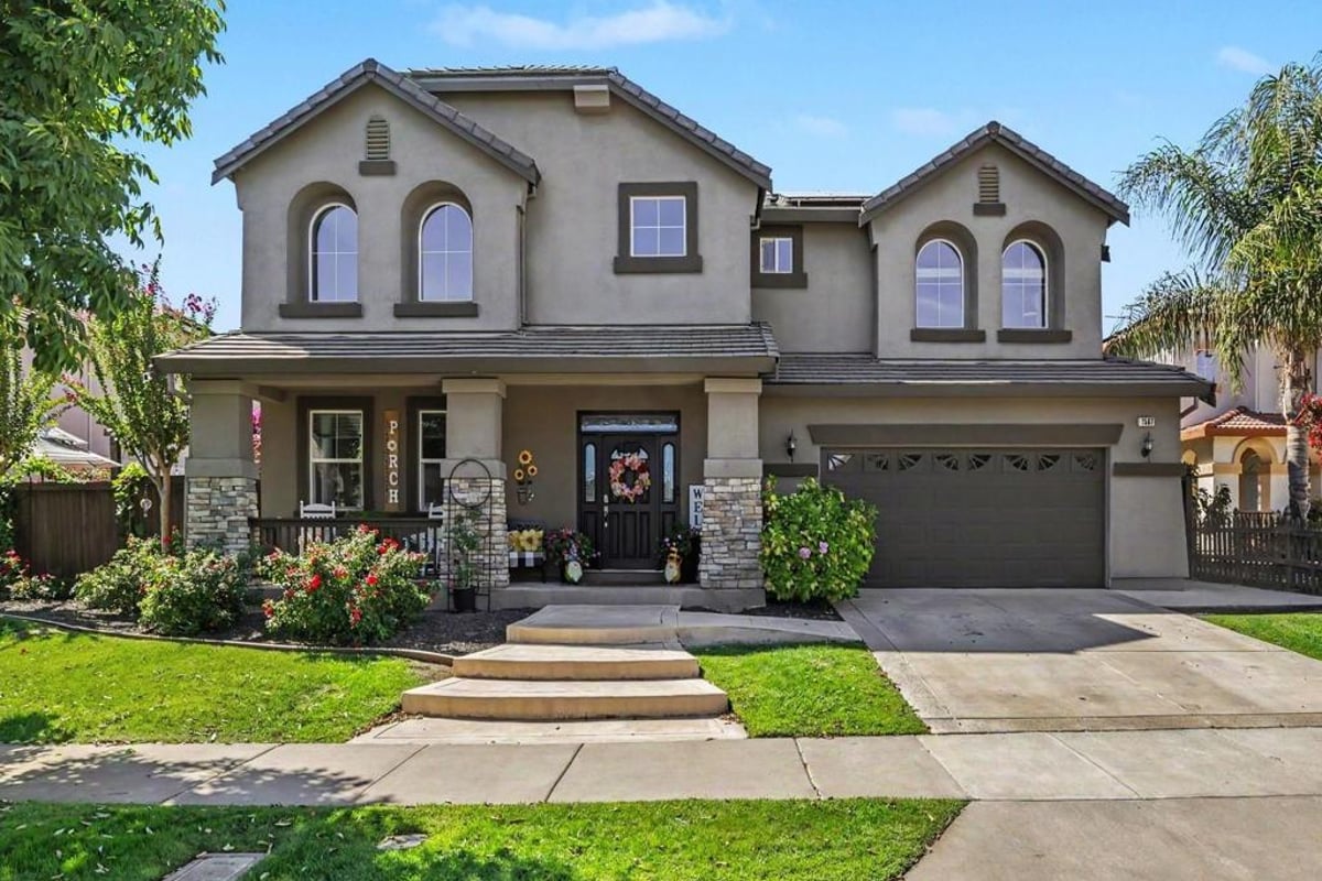 1587 Dawnview Dr, Brentwood, CA 94513 — photo 1 of 58