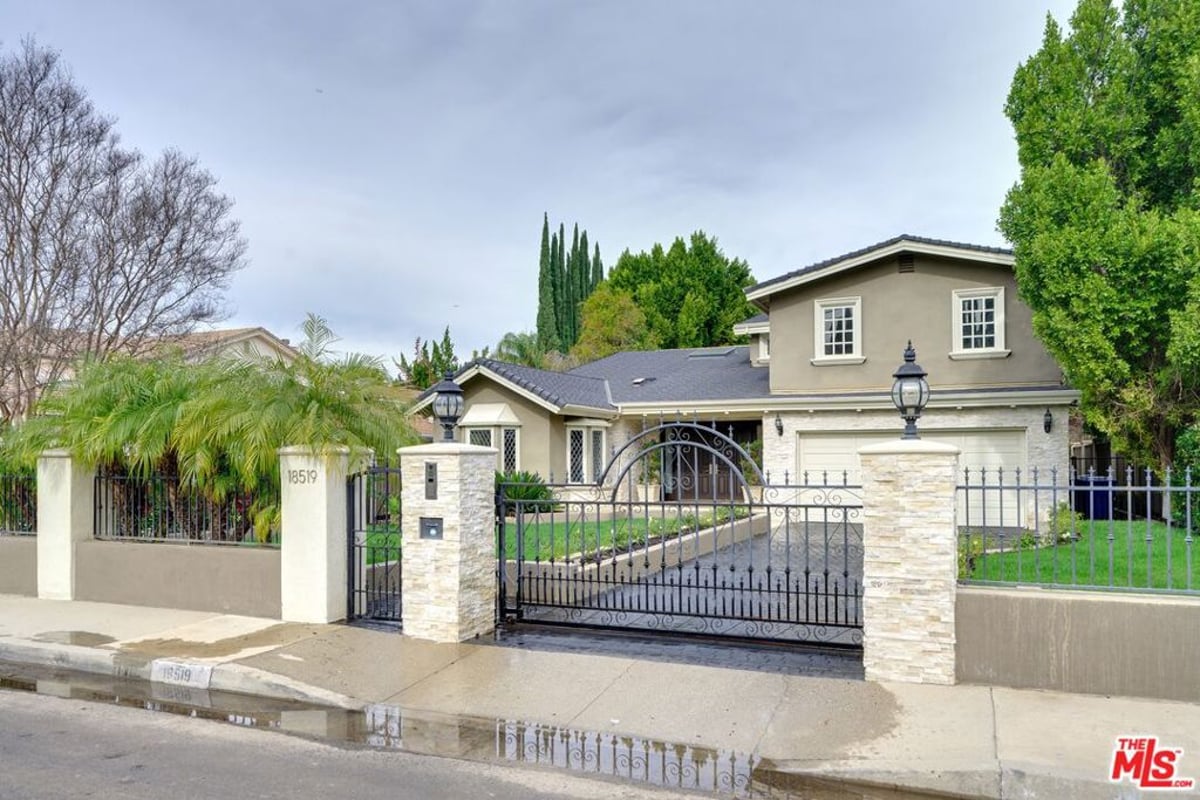 18519 Linnet Street, Los Angeles, CA 91356 — photo 1 of 42