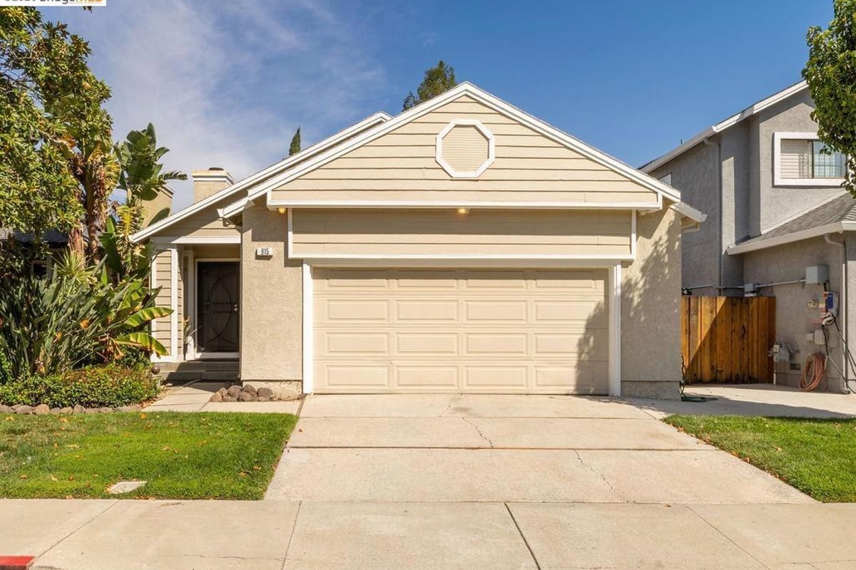 915 Bighorn Ter, Brentwood, CA 94513 — photo 1 of 41