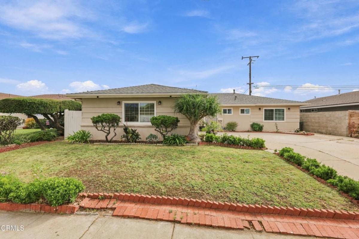 4400 Hamilton Avenue, Oxnard, CA 93033 — photo 1 of 37