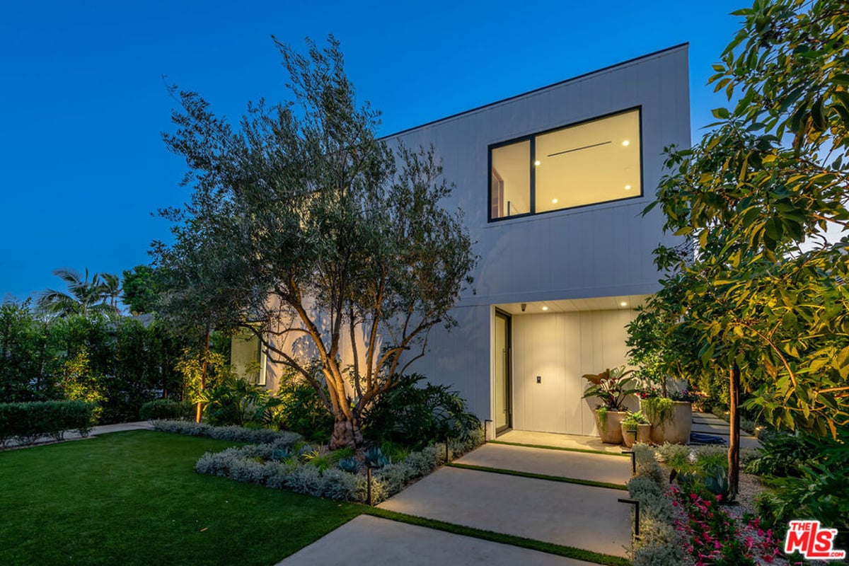 2031 Glyndon Avenue, Venice, CA 90291 — photo 1 of 58