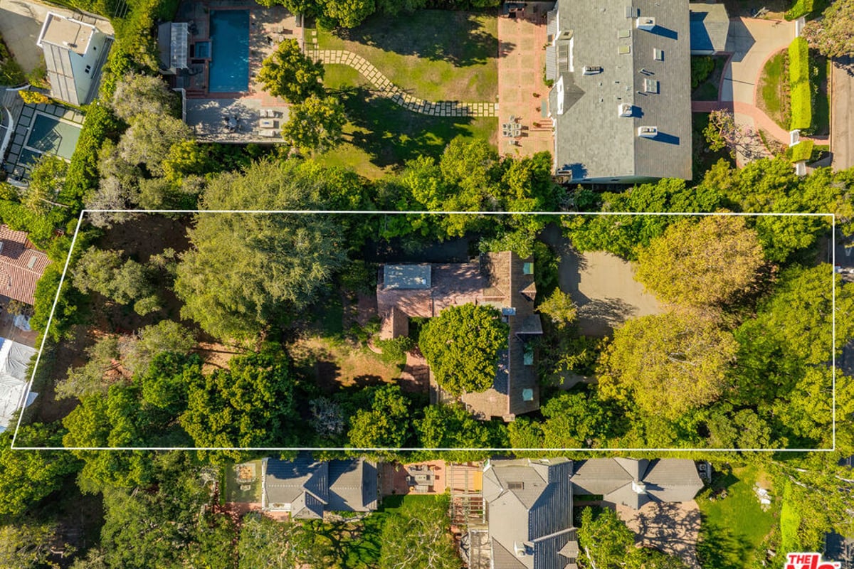 357 N Carmelina Avenue, Los Angeles, CA 90049 — photo 1 of 18