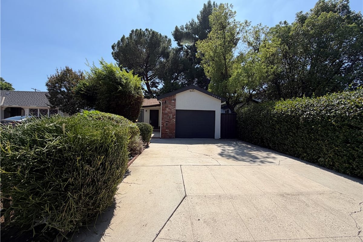 22538 Berdon Street, Woodland Hills, CA 91367 — photo 1 of 42