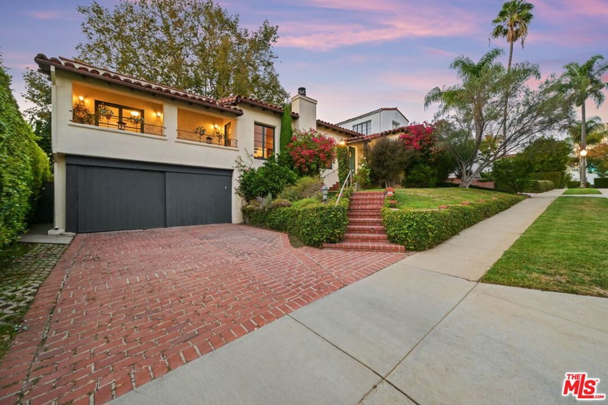 10323 Dunkirk Avenue, Los Angeles, CA 90025 — photo 1 of 19