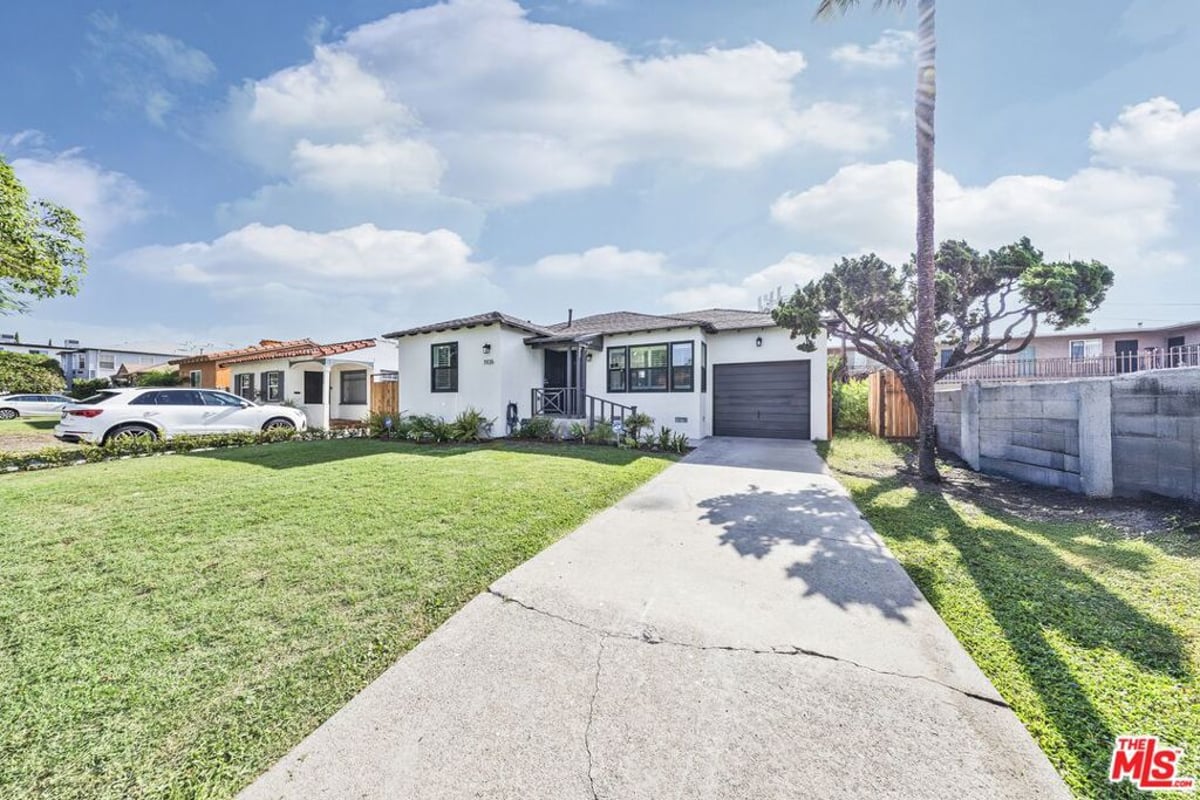 1926 Hauser Boulevard, Los Angeles, CA 90016 — photo 1 of 22