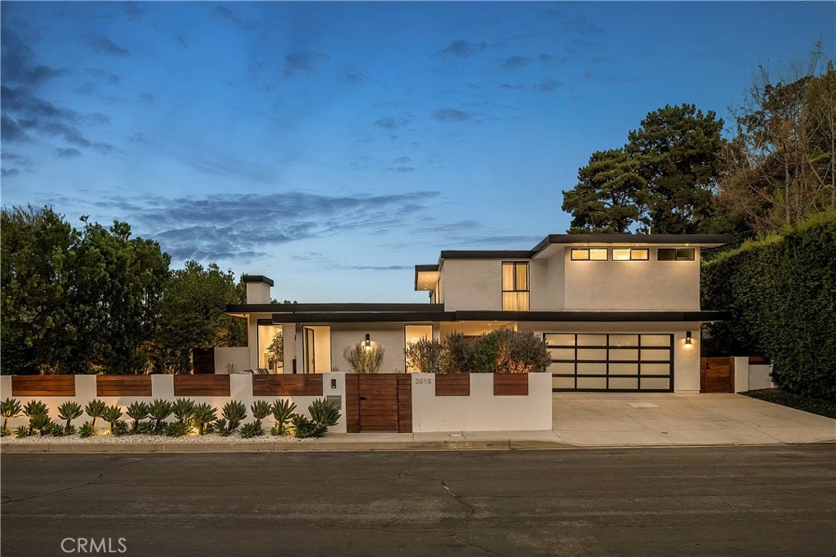 3516 Terrace View Drive, Encino, CA 91436 — photo 1 of 39