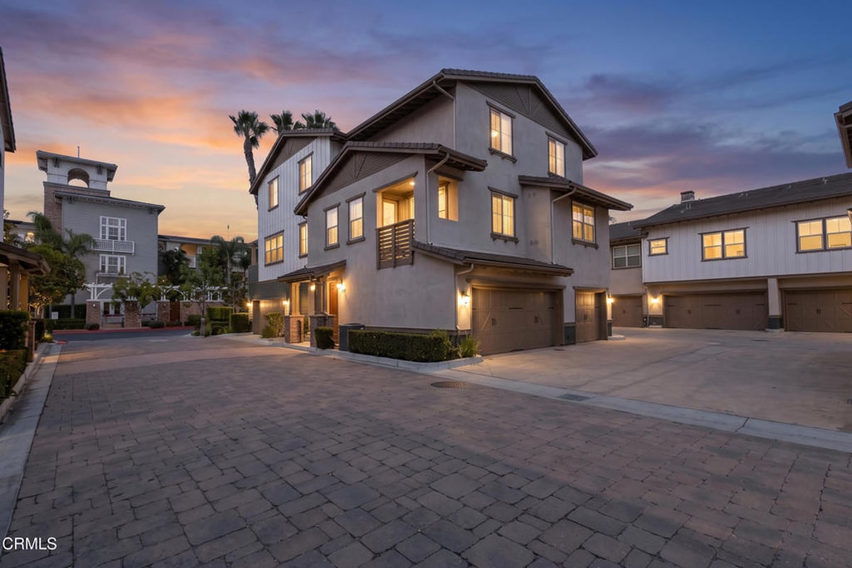 1524 Windshore Way, Oxnard, CA 93035 — photo 1 of 30