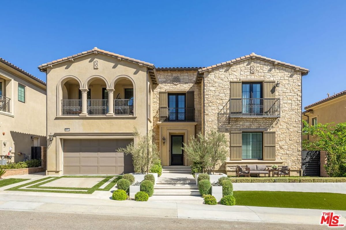 11734 N Manchester Way, Porter Ranch, CA 91326 — photo 1 of 55