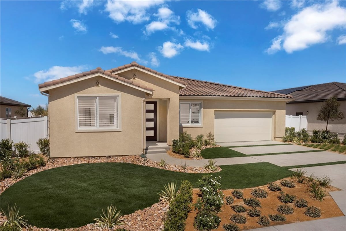 1518 E Holguin Street, Lancaster, CA 93535 — photo 1 of 17
