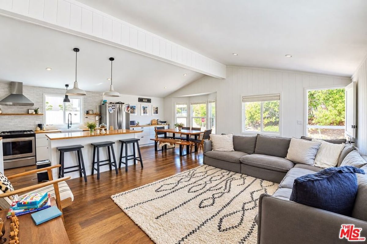 30473 Mulholland Highway Spc. 4, Agoura Hills, CA 91031 — photo 1 of 26