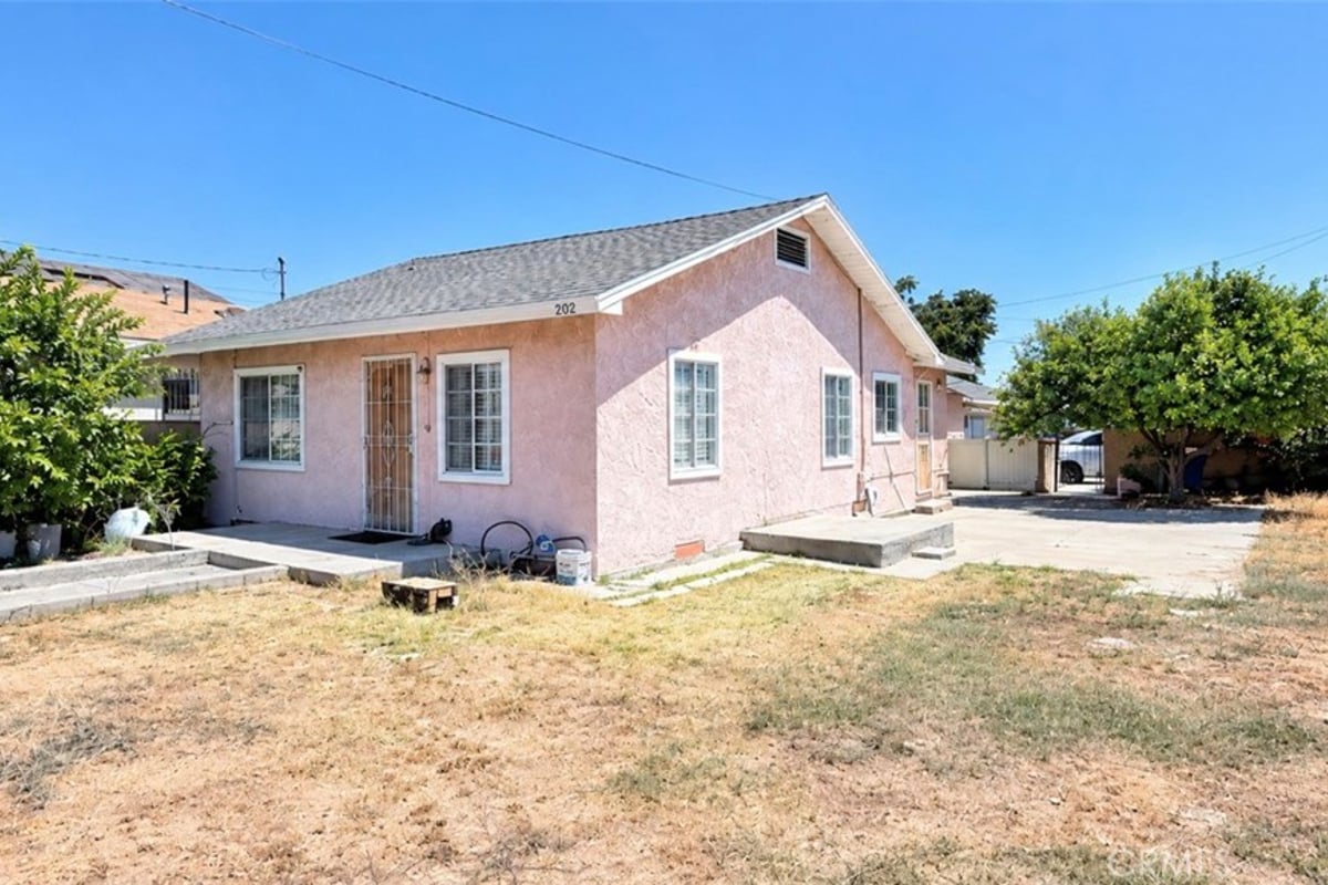 2702 New, Rosemead, CA 91770 — photo 1 of 1