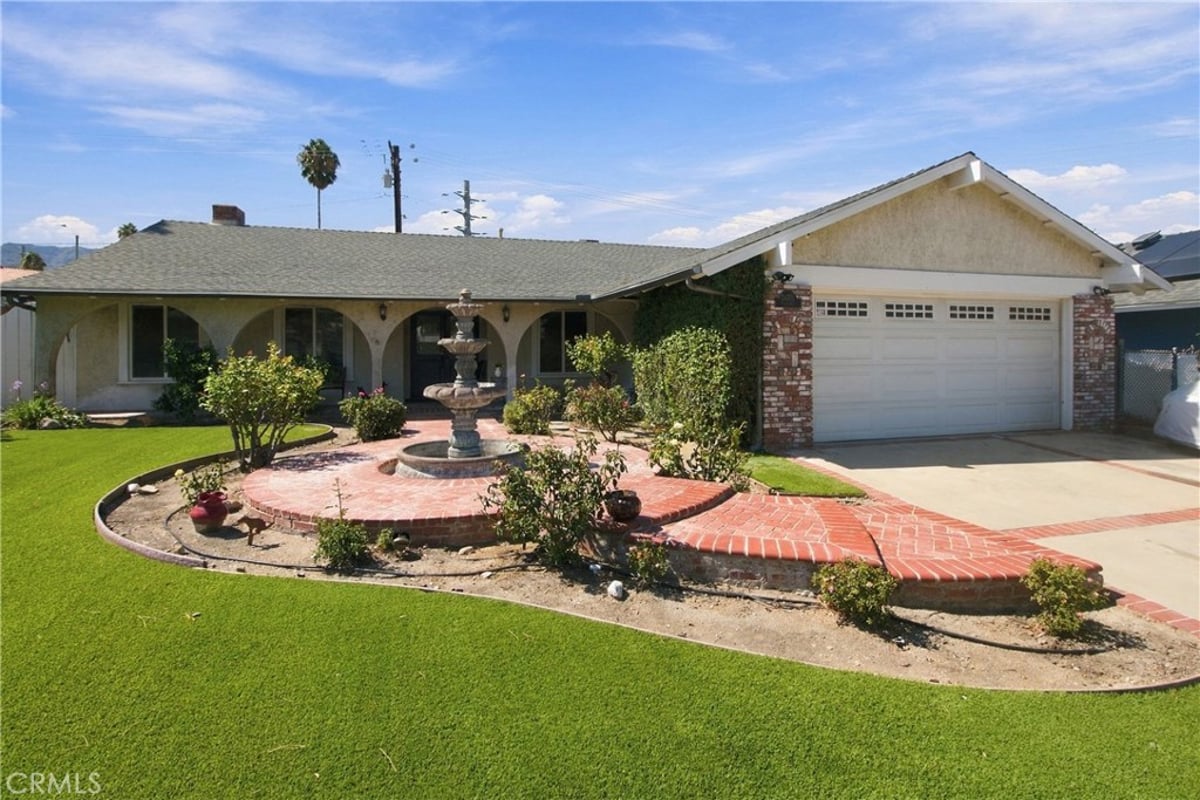 24701 Fourl Road, Newhall, CA 91321 — photo 1 of 42