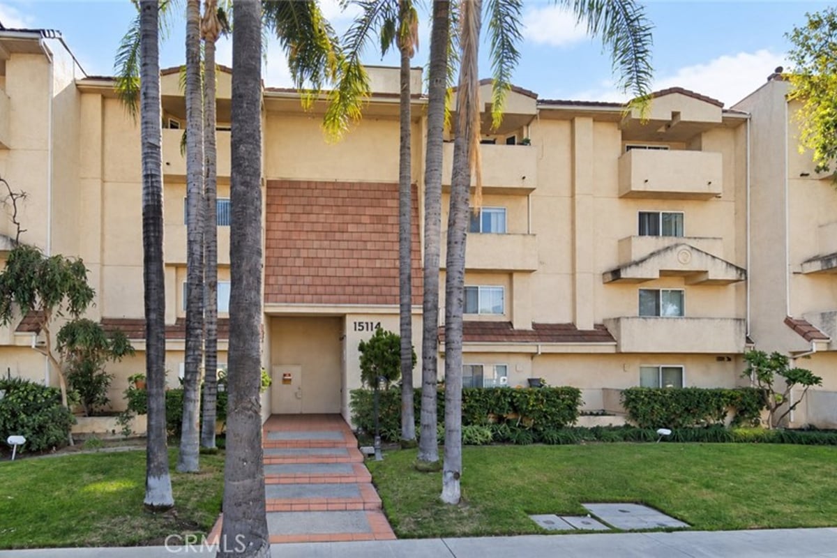 15114 Sherman Way 114, Van Nuys, CA 91405 — photo 1 of 75