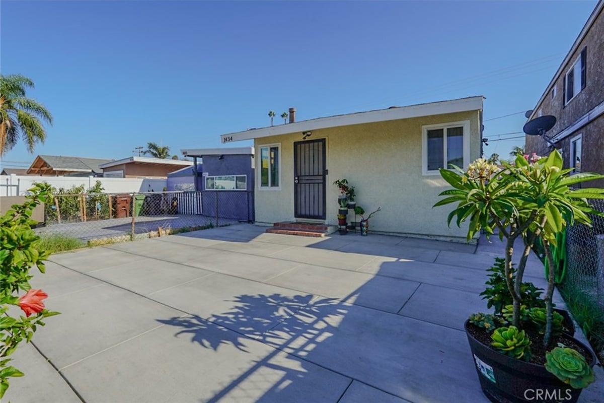 1434 W 153rd, Compton, CA 90220 — photo 1 of 16
