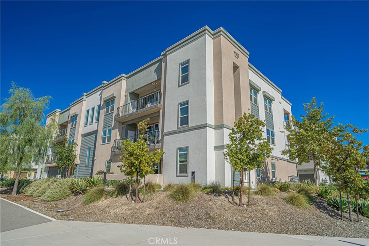 27406 Merlin 101, Valencia, CA 91381 — photo 1 of 44