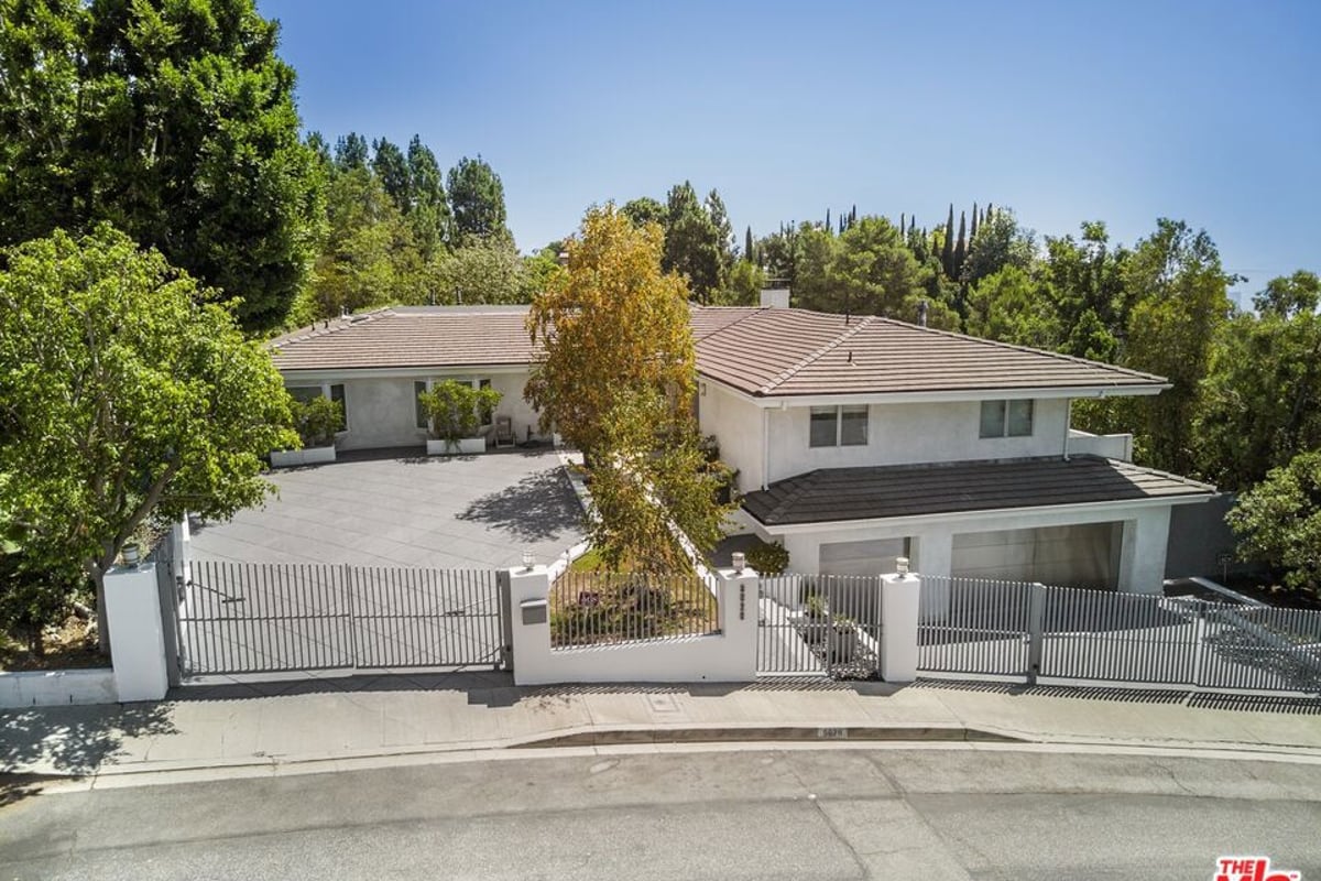 9626 Highridge Drive, Beverly Hills, CA 90210 — photo 1 of 35